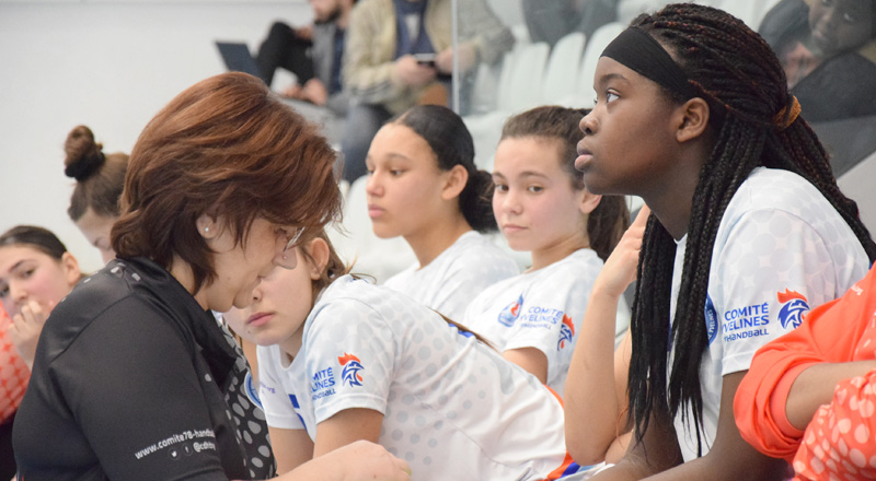 handball-cdhby-selection-feminine-ICT4-banc